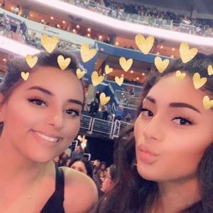 Meet your Posher, Lexy